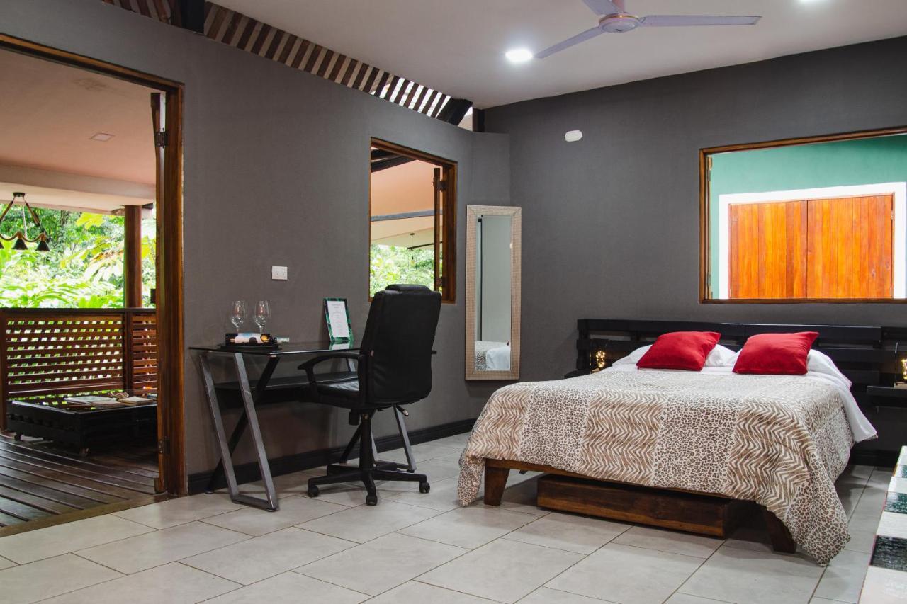 Hotel Boutique The Green Jungle House Puerto Viejo de Talamanca 외부 사진